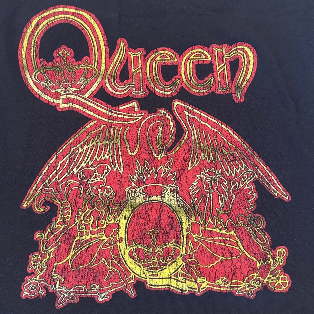 NEW QUEEN COTTON LARGE BLACK BAND T-SHIRT